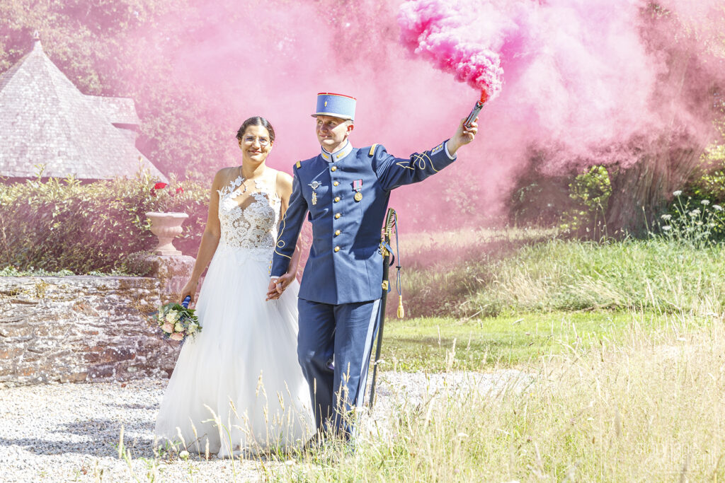 Photographe mariage à Rennes. Stéphane Clément YaPasPhoto. Séance photo de mariage à la mairie, à l'église, photo de groupe et de sous-groupe, photo de l'engagement, des anneaux, du vin d'honneur, photographie du couple officiel, photos du repas, de l'animation jusqu'à l'ouverture du bal. stephaneclementphotograph.com - 06 15 36 58 96 - stephaneclementphotograph@gmail.com